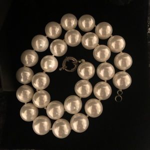 Vintage pearl necklace